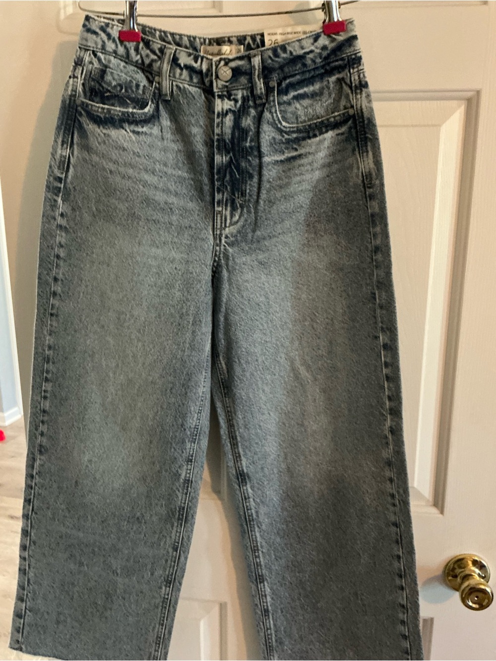 Women's Jeans in Washed Gray